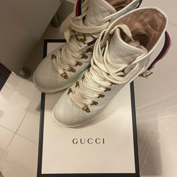 White motto boots authentic Gucci/ box and dust bags - Picture 2 of 16